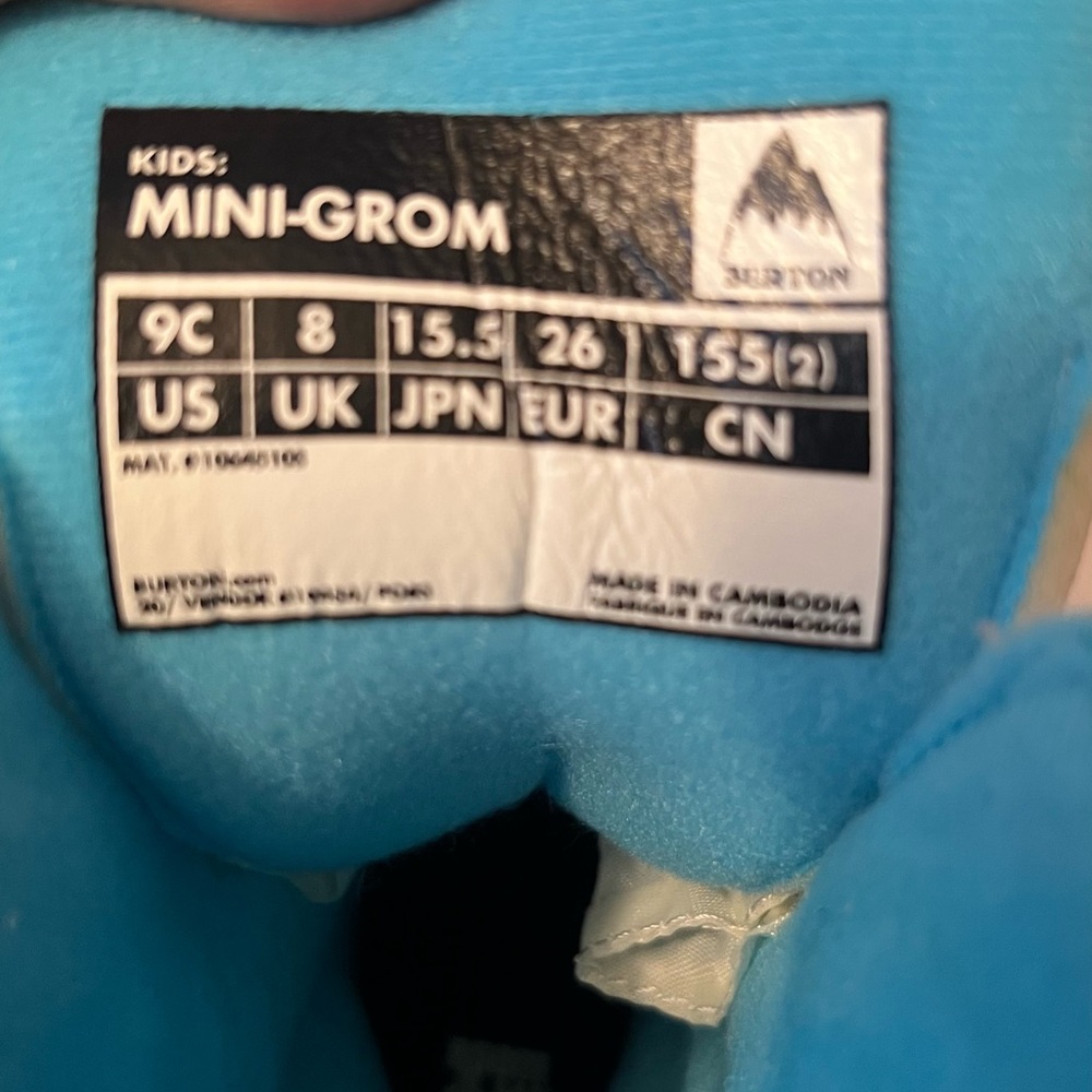 Burtin Grom Snowboard Boots in size 10 Kids - Picture 6 of 9